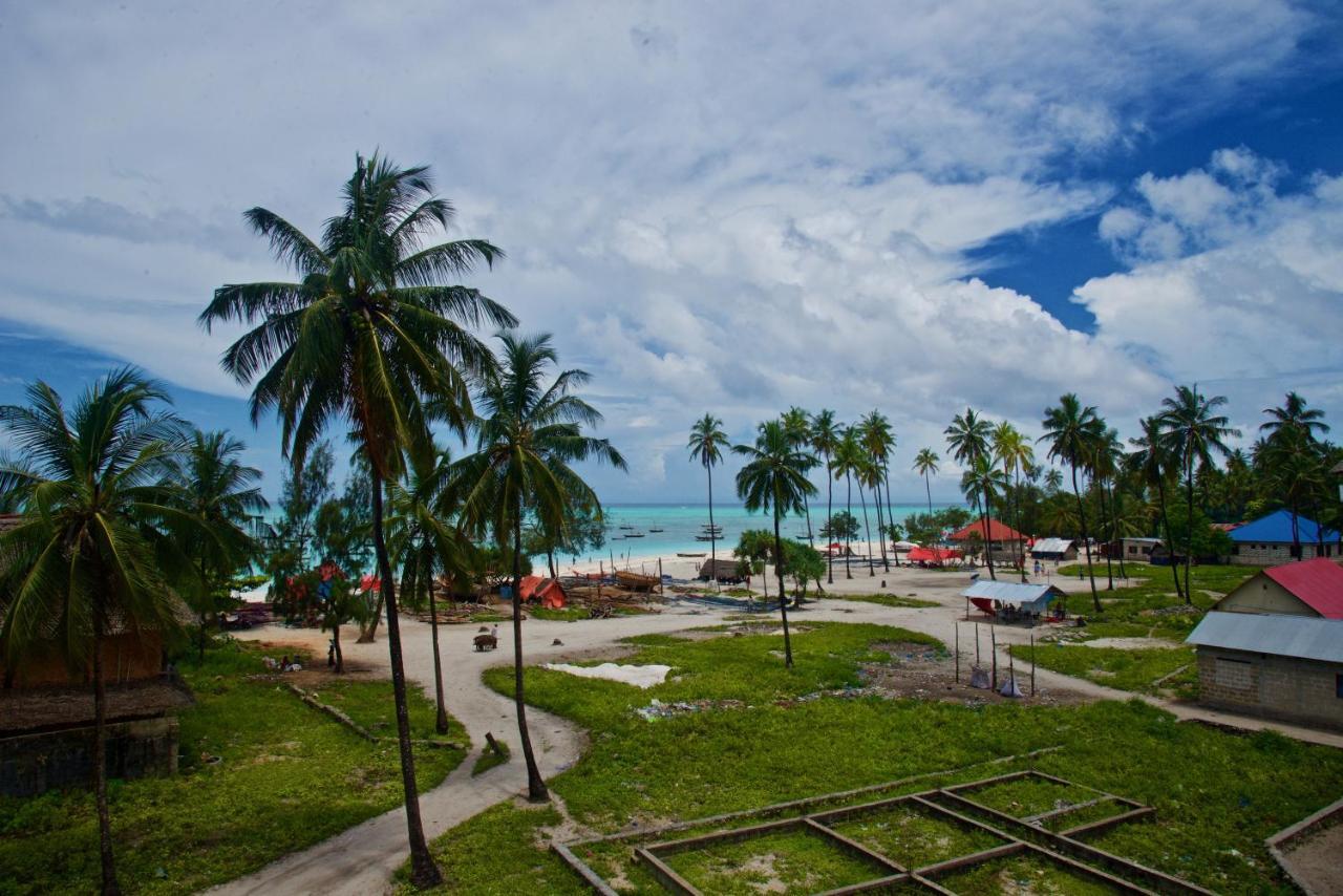 Meck'S Inn Lodge Nungwi Ngoại thất bức ảnh