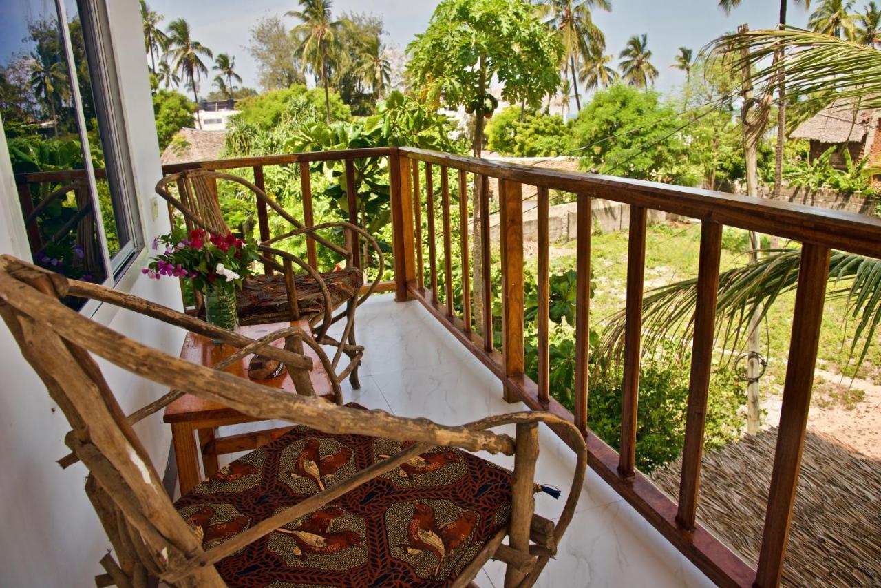 Meck'S Inn Lodge Nungwi Ngoại thất bức ảnh